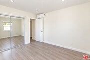 Photo - 5218 Navarro St