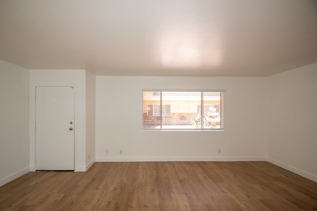 Photo - 6401 Riverton Ave Unit 104