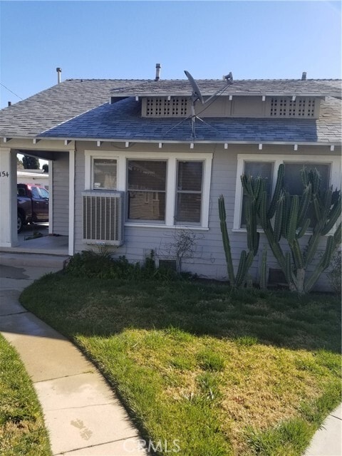 Photo - 154 N 1st St