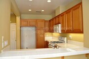 Photo - 9 Strawflower St