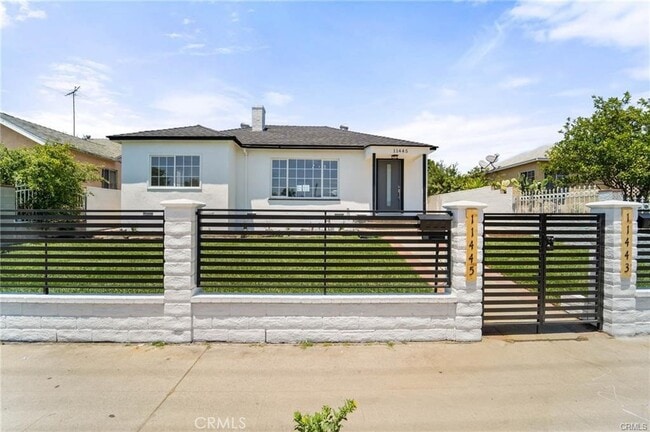 Building Photo - 11445 Saticoy St Unit 11445 Rental