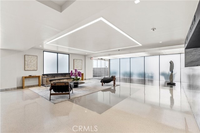 Building Photo - 818 N Doheny Dr Unit 308