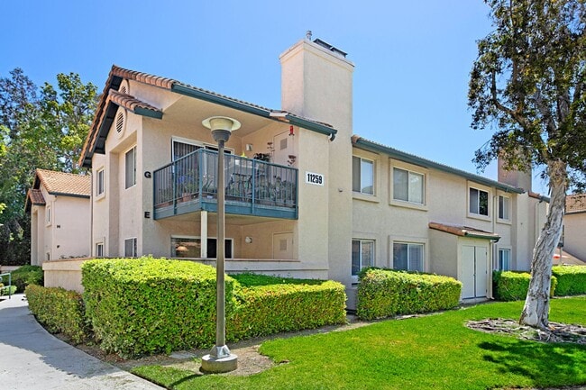"The Falls" in West Rancho Bernardo - "The Falls" in West Rancho Bernardo House