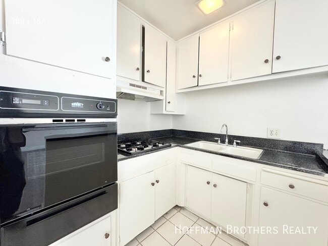 Photo - 3718 Mentone Ave Unit 7