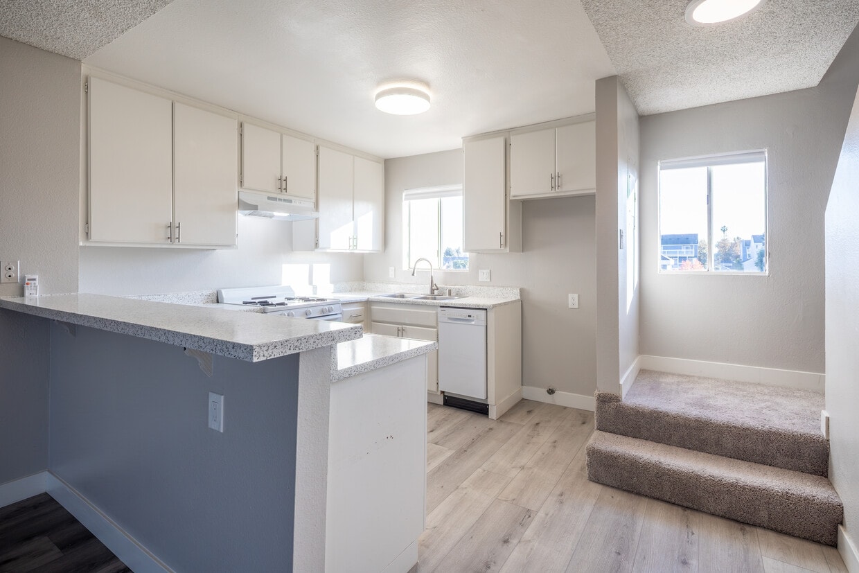 3D Tour - Fountain Creek Apartments