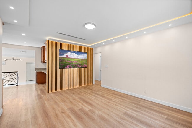 Photo - 13700 Branford St