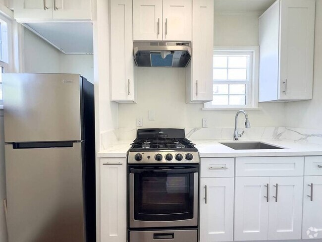 Building Photo - 5371 Louis Pl Unit 6 Rental