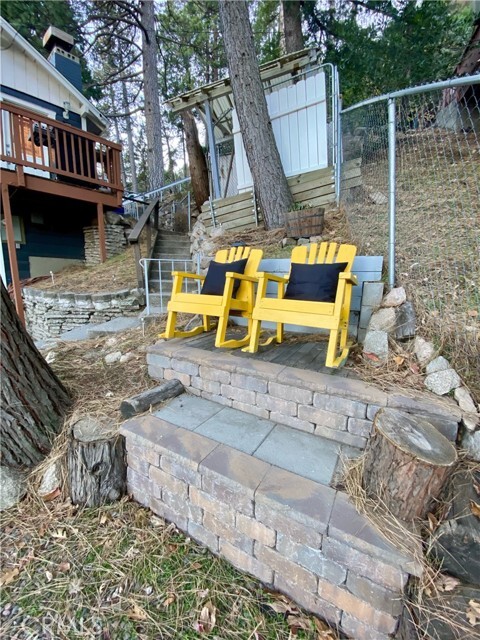 Photo - 23870 Lakeview Dr