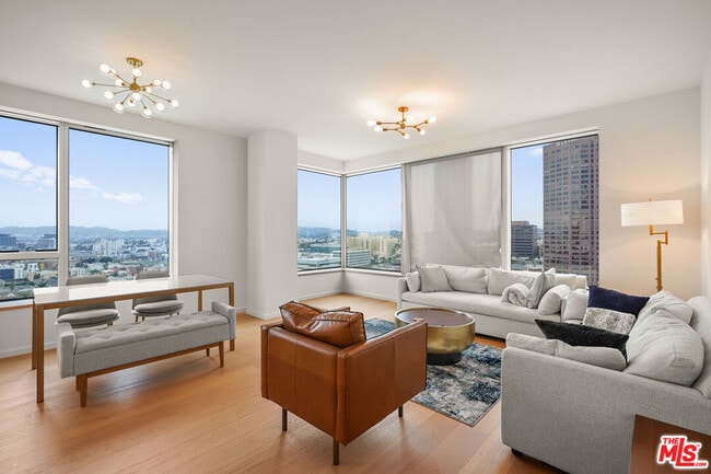 Photo - 889 Francisco St Unit 2608