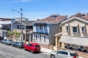 Photo - 206 E Balboa Blvd House