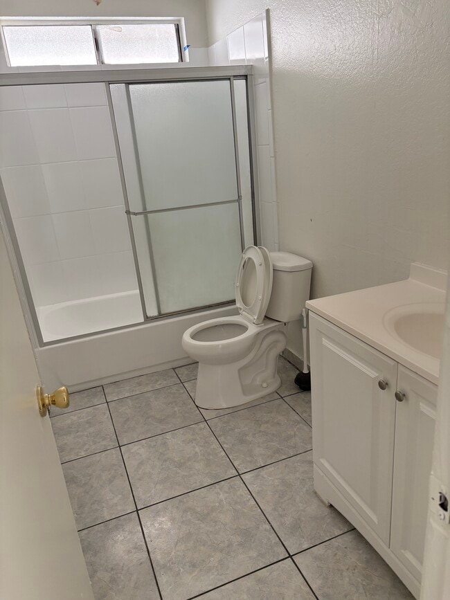 Photo - 711 W Roosevelt Ave Unit C