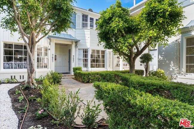 Building Photo - 9689 W Olympic Blvd