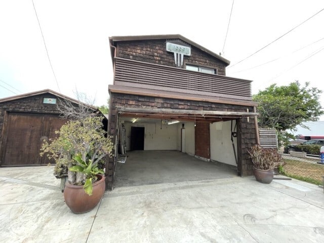 Building Photo - 1330 Ximeno Ave Rental