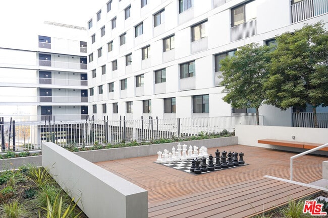 Photo - 200 Mesnager St Unit 422