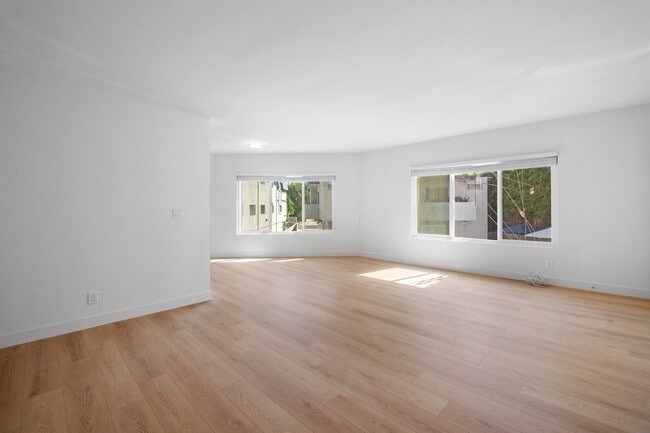 Photo - 3624 Faris Dr Unit 4