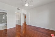 Photo - 107 N Swall Dr Unit 201