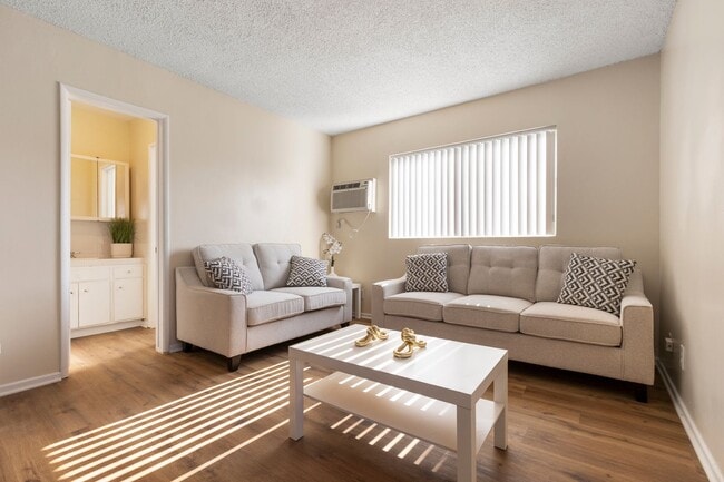 Photo - Spacious Studio Apartment - Noho Arts District Unit #18