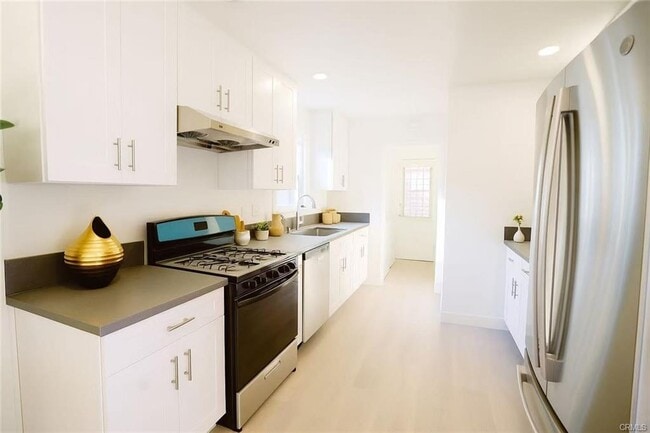 Photo - 3813 W 173rd St