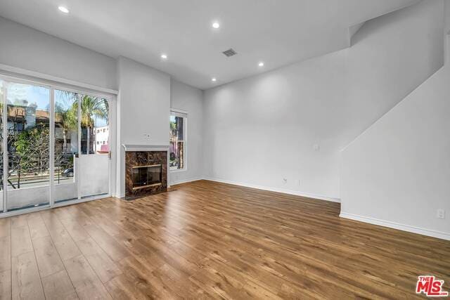 Building Photo - 4940 Laurel Canyon Blvd Unit 101