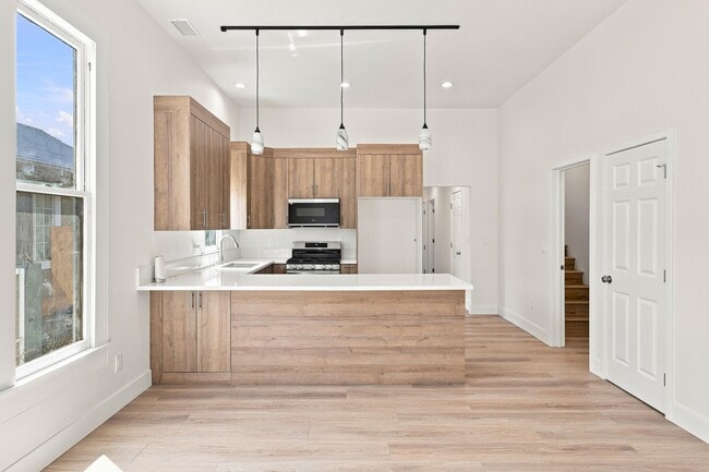 Photo - 3410 W 27th St Unit 3410
