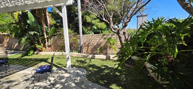 Photo - 2792 Sandhurst Ave