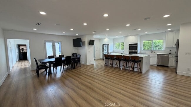 Photo - 5855 Shirley Ave