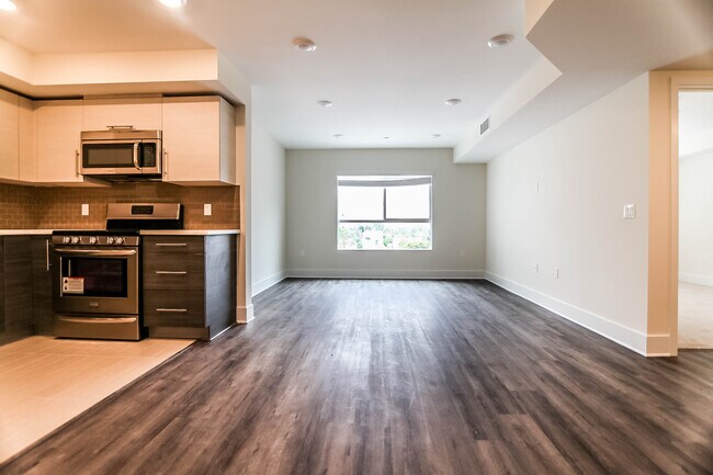 Photo - 5026 Rosewood Ave Unit 506