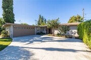 Photo - 905 N Holly St