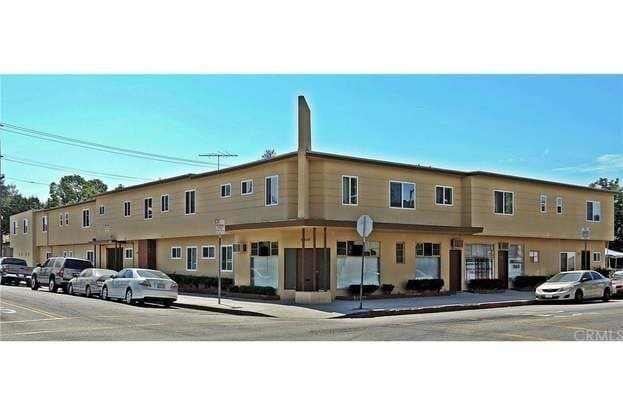 Building Photo - 1 Bed/1 Bath***$1725***$1k Off the 1st Month Unit M