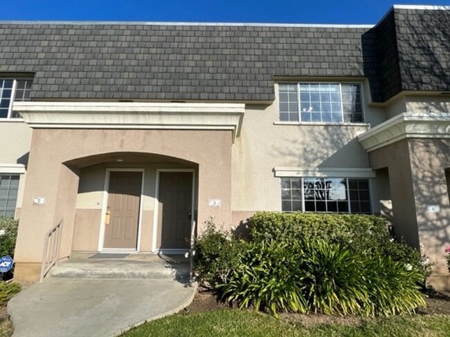 Building Photo - Haynes-19142-3 Unit Haynes-19