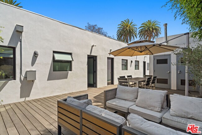 Photo - 1325 Cabrillo Ave Unit 9