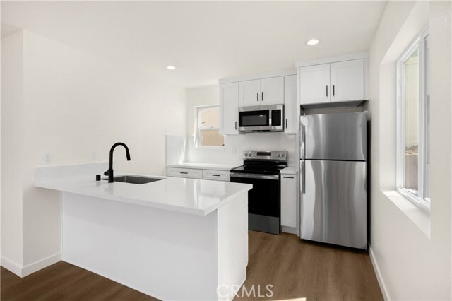 Photo - 102 E Avenida San Gabriel