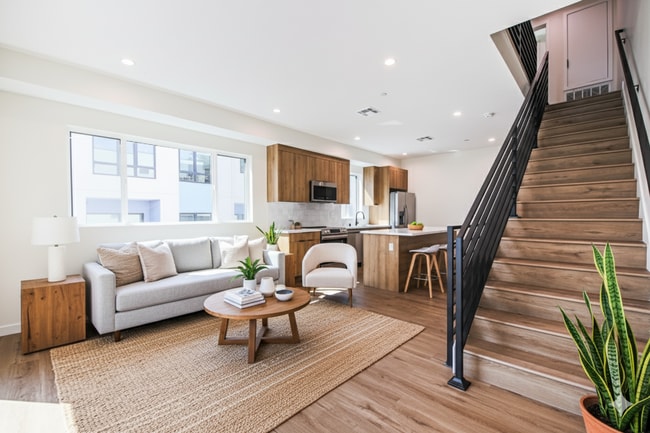 Building Photo - 2129.1 Aaron St Unit 2129 Aaron St #1