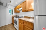 Photo - 921 Roscomare Rd Apartment
