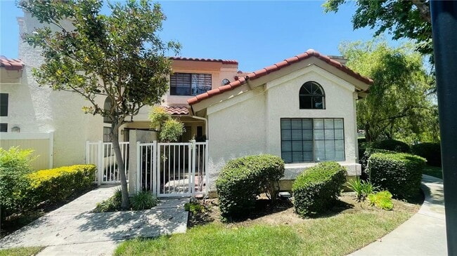 Photo - 22905 Estoril Dr Townhome