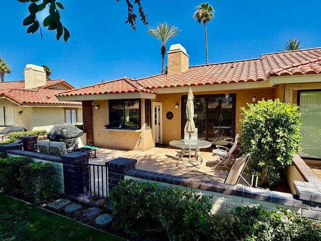 Building Photo - 311 Villena Way