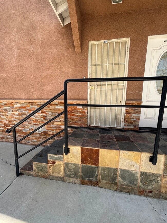 Photo - 414 Firmin St