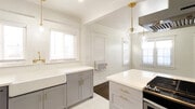 Photo - 1020 N Kingsley Dr