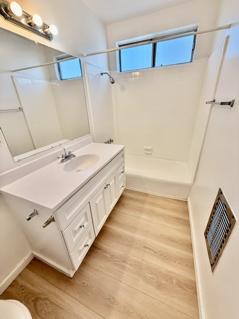 1 BD / 1 BA - Lindley Garden Apartments