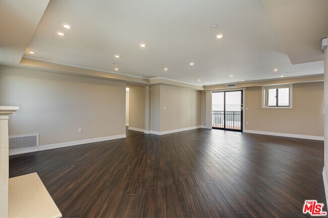 Photo - 1211 9th St Unit 200