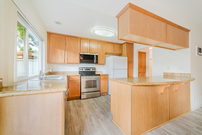 Photo - 615 Fredricks Ave