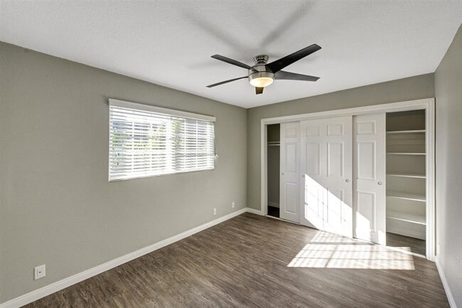 Photo - Fair Oaks Apartments