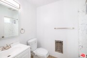 Photo - 5541 Newcastle Ave Apartment Unit 18
