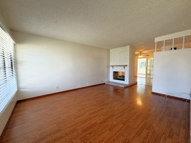 Photo - Desirable South East Three Bedroom Home