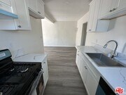 Photo - 342 1/2 S Serrano Ave