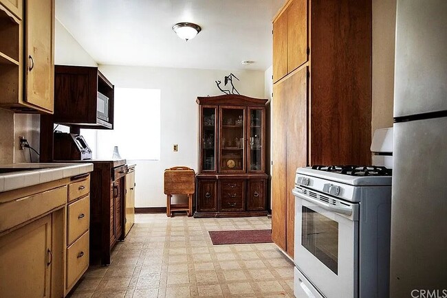Photo - 3411 187th St