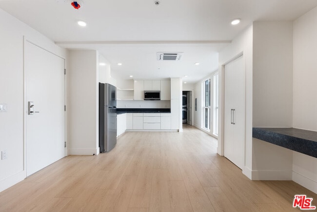 Photo - 8561 Belmont St Unit 3