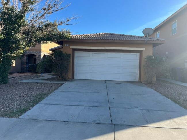 Photo - 3 bedroom- 2 bath Home in Victorville!