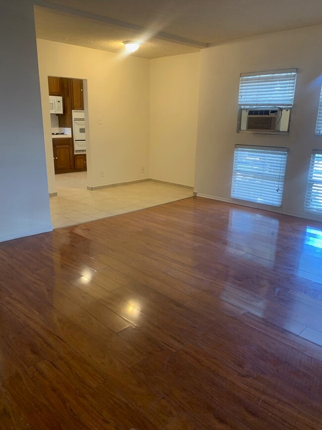 Photo - Sycamore Terrace