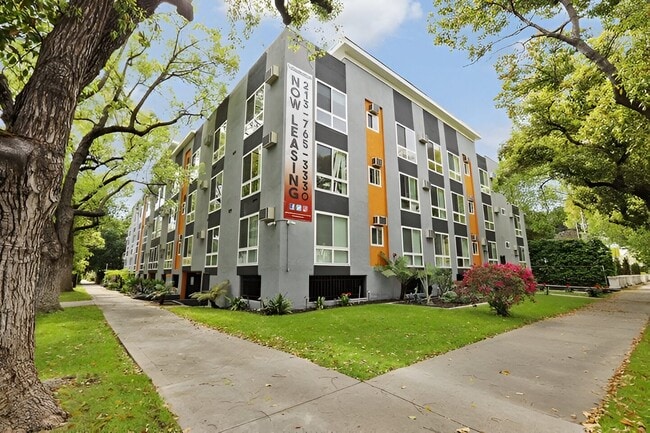 Photo - D69--2611 S. Portland Street
